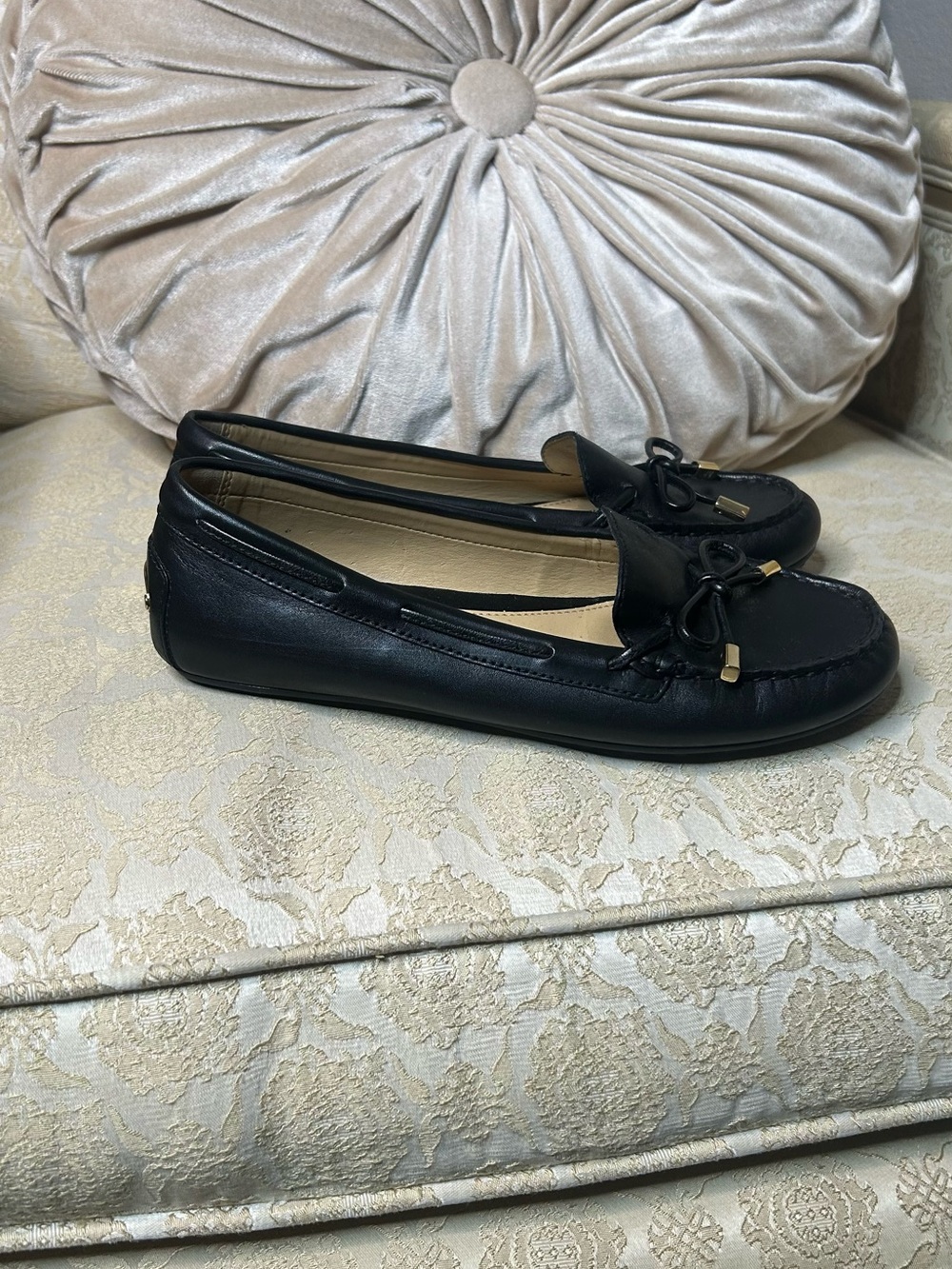 MICHAEL Black Michael Kors Daisy Moccasin Flats quiet luxury Preppy collegiate